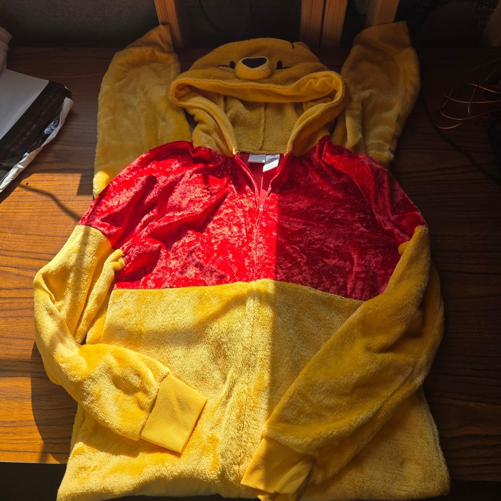 Disney Winnie the Pooh Hooded Union Suit Costume Yellow Red Fleece Medium 8/10